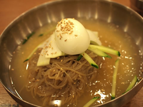 ユッサムネンミョン明洞2店