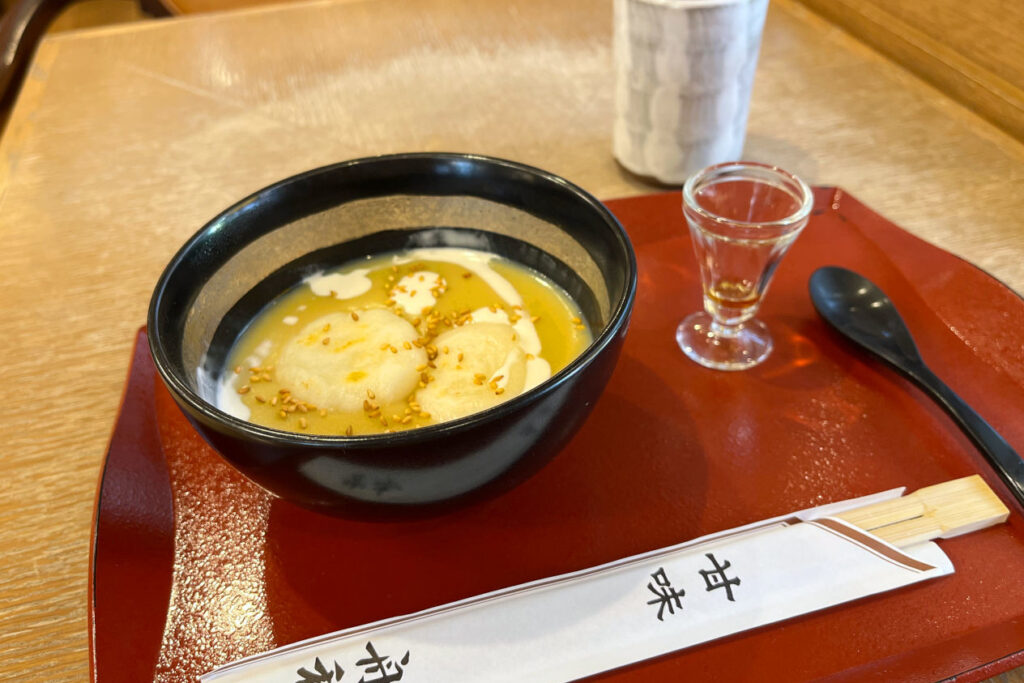 舟和本店 喫茶室