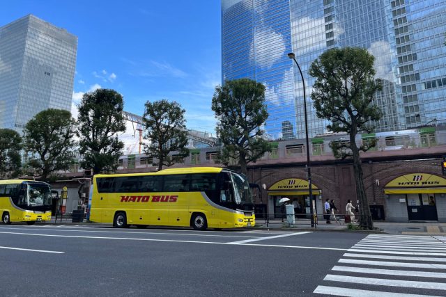 はとバスを使っての日帰りツアーや東京プチ観光