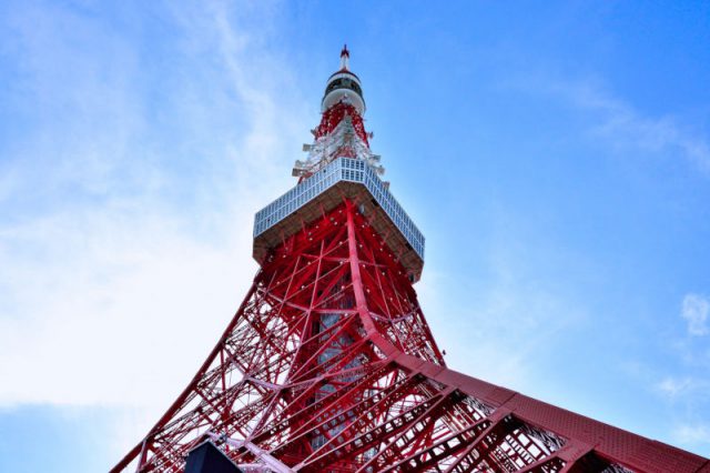 東京タワーを階段でのぼる