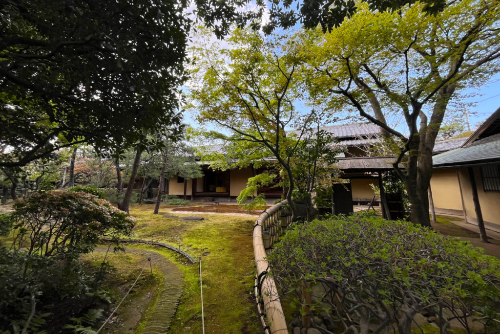成城五丁目猪股庭園