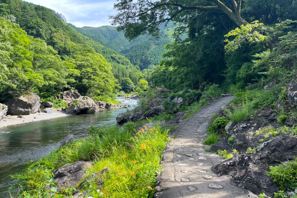 御岳渓谷遊歩道