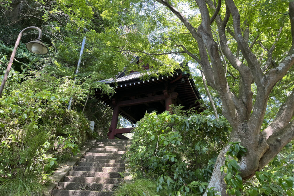 妙本寺の鐘楼堂