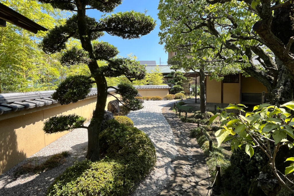日本庭園「水車公園・徳永亭」