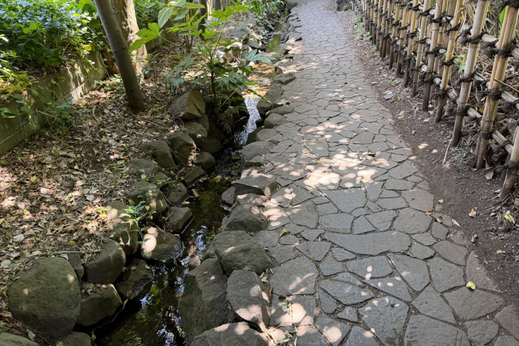 はけの小径