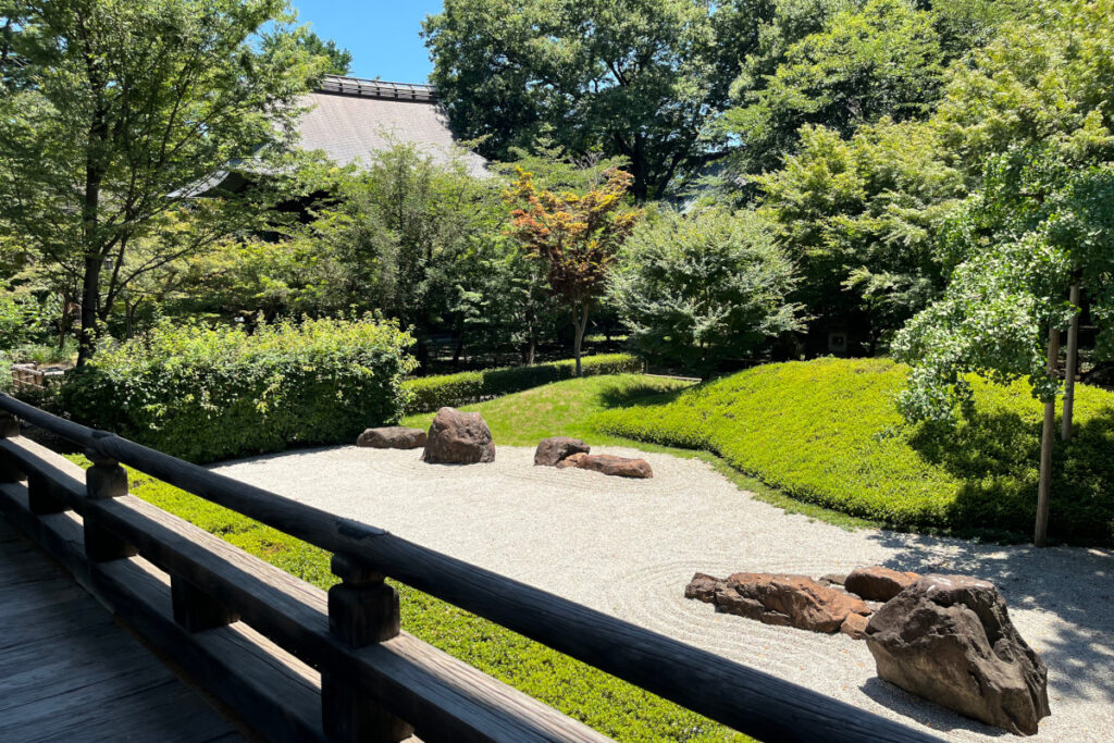 九品仏浄真寺の枯山水庭園