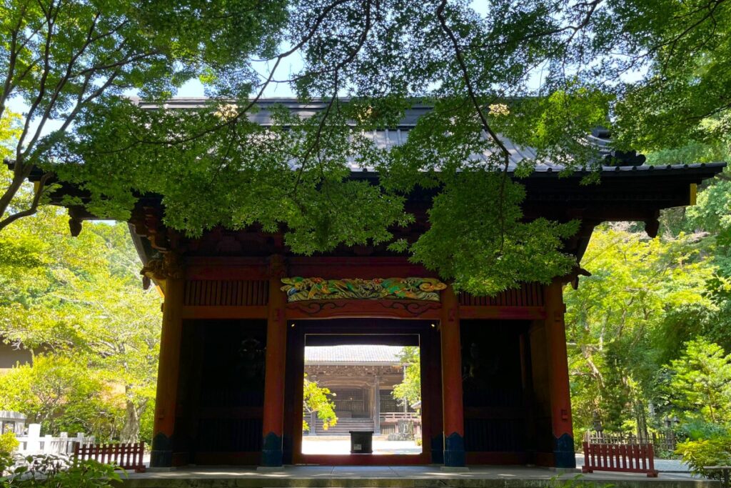 妙本寺の二天門