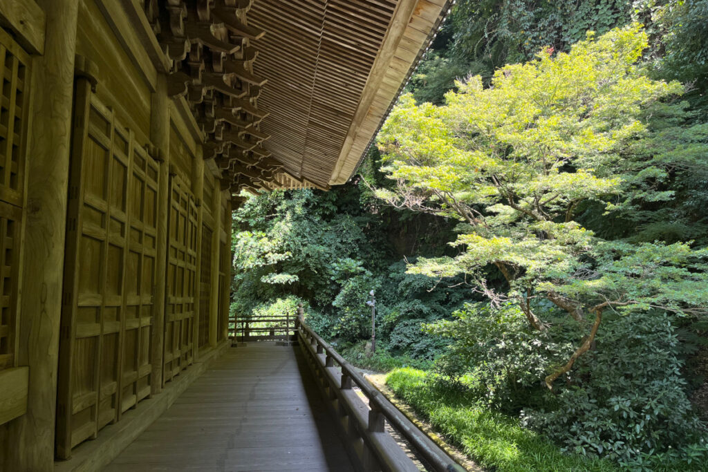妙本寺の祖師堂