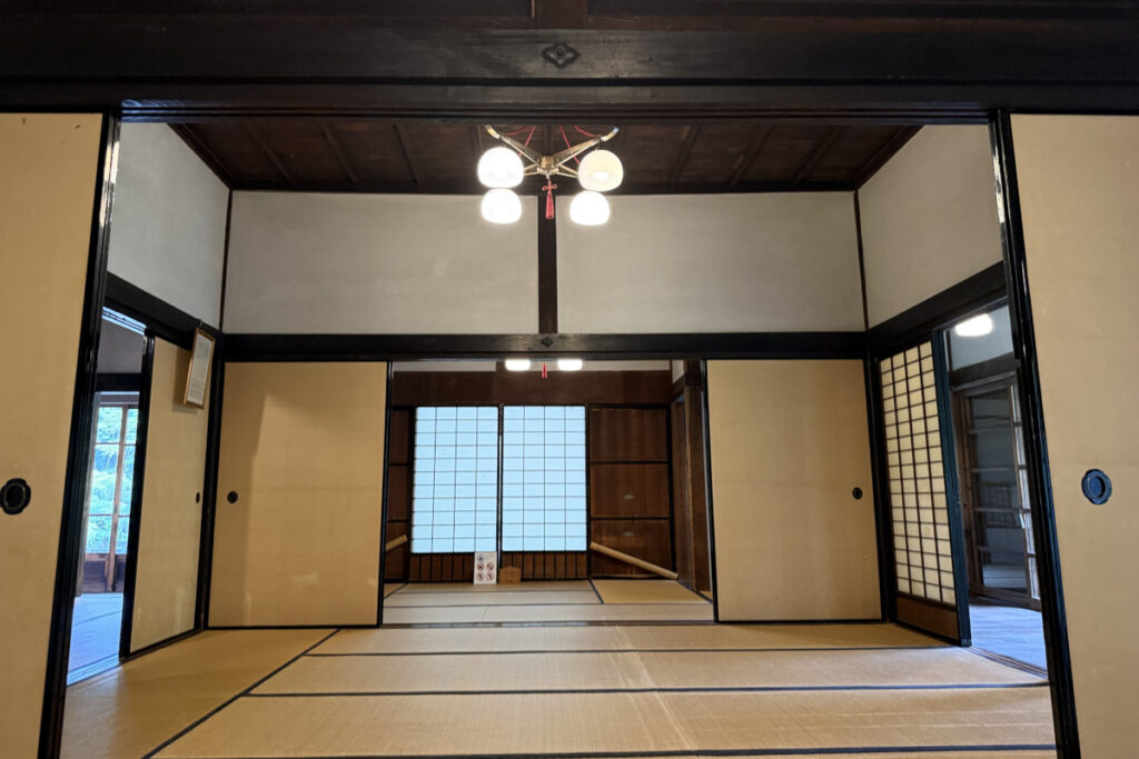 くつろぎの広場・旧富澤家住宅